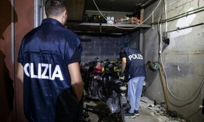 Nuovo blitz interforze a Napoli: in campo 300 uomini tra polizia, carabinieri e Gdf.