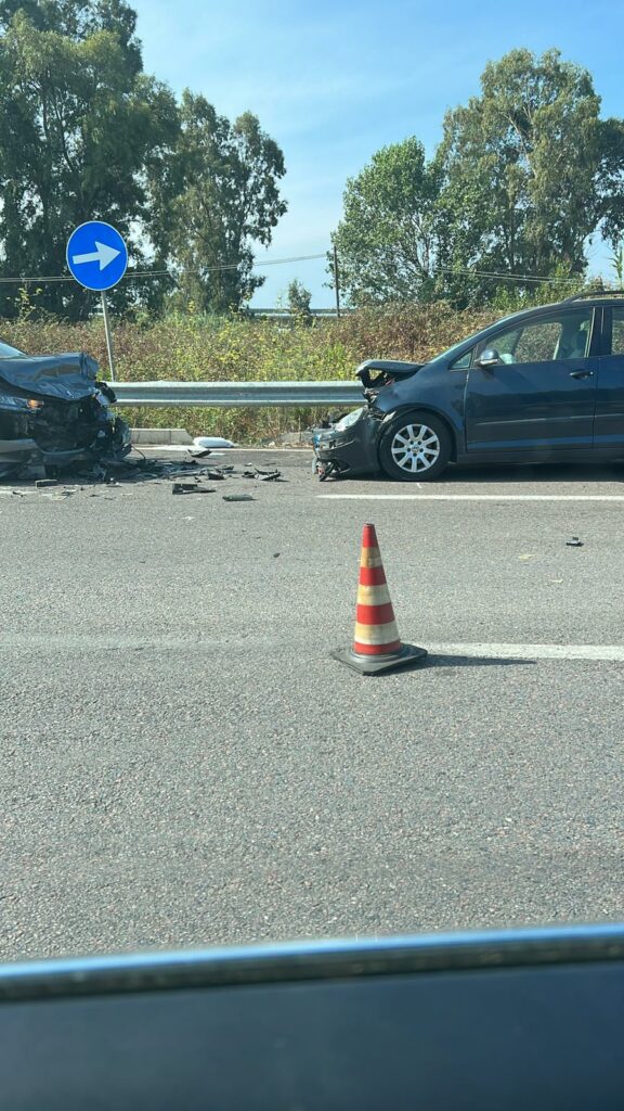 adn24 lamezia terme operaio travolto e ucciso da un auto mentre regola il traffico | video