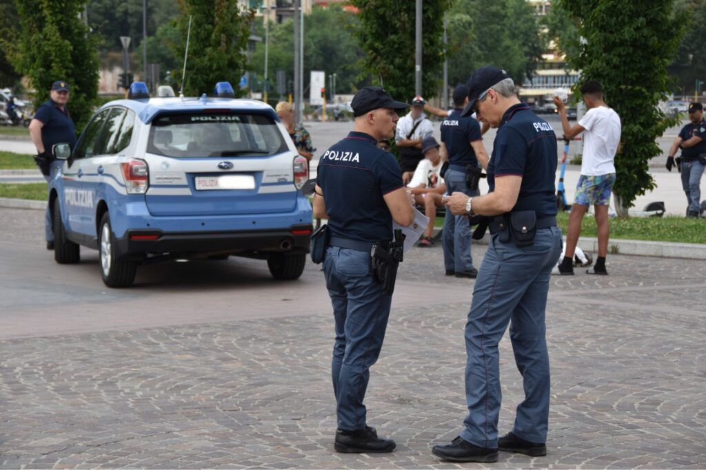 adn24 reggio calabria | colpo alla ndrangheta arresti e sequestri a reggio calabria video