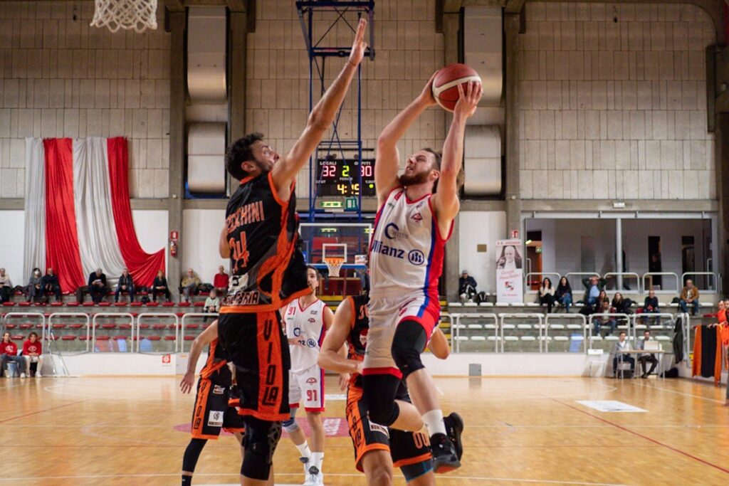 adn24 basket | vittoria della viola basket contro sala consilina video