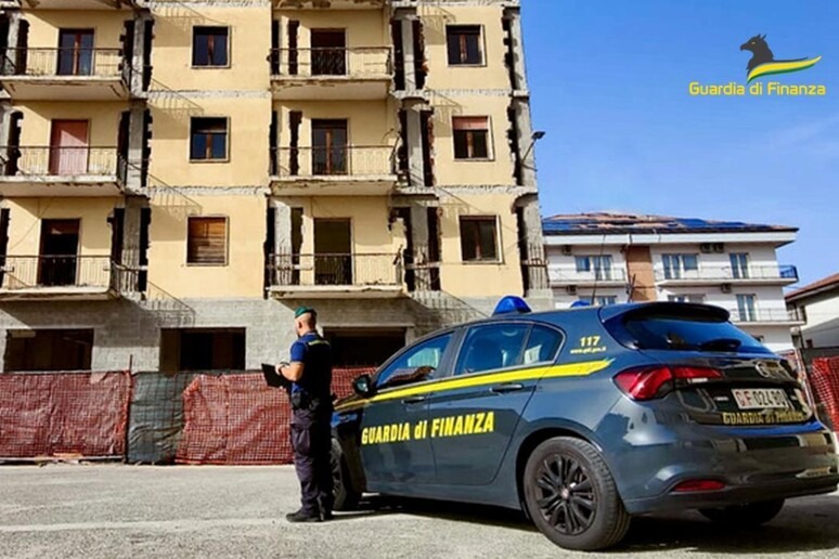 adn24 cosenza | frode sui bonus edilizi denunce e sequestri