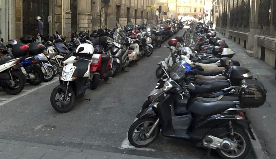 adn24 palmi rc | ritrovato dopo 23 anni un motorino rubato a milano