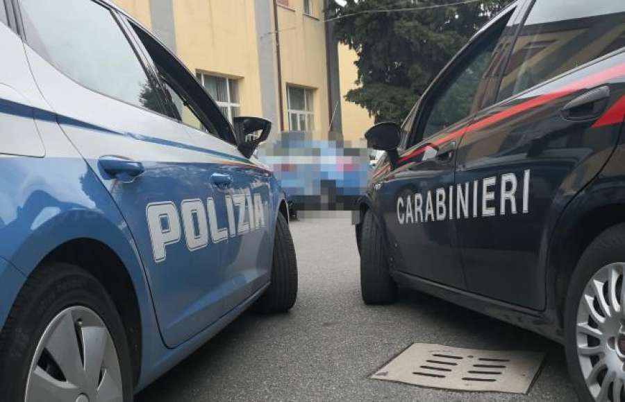 adn24 napoli 31 arresti blitz antidroga di polizia e carabinieri