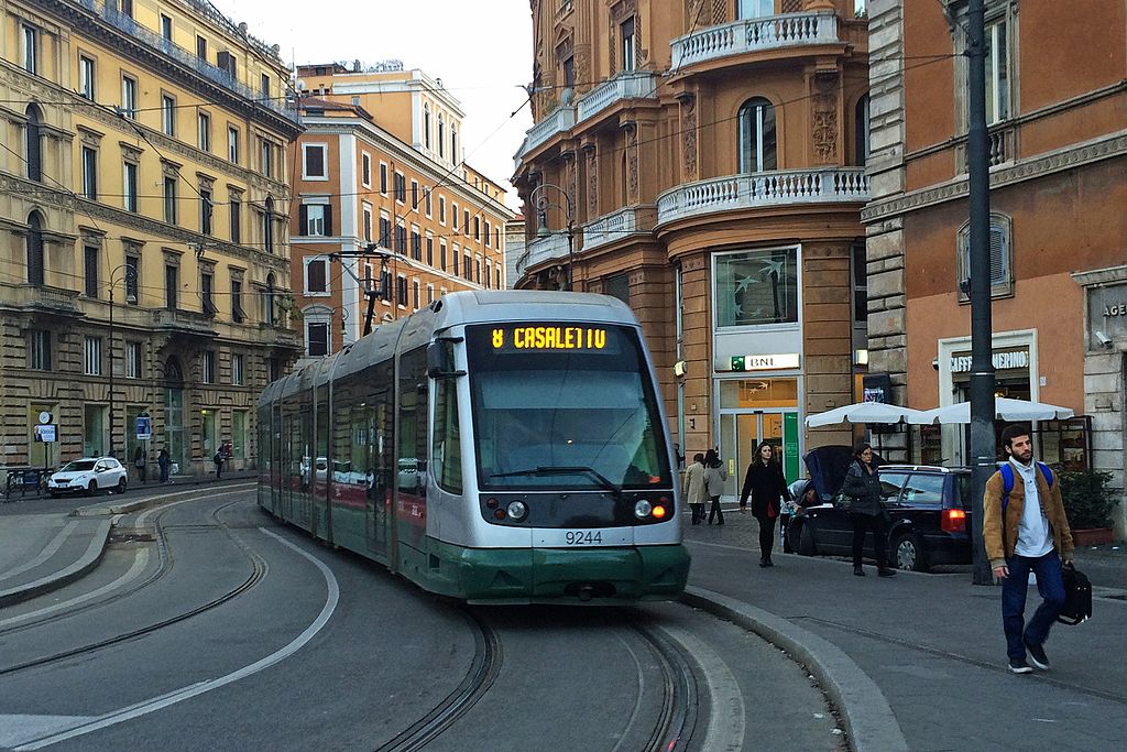 adn24 roma | sciopero lunedì 9 ottobre mette a rischio bus metro e tram per 24 ore | info