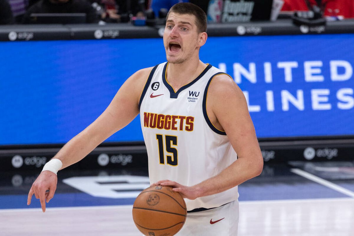 adn24 jokic affonda i clippers indiana ferma philadelphia