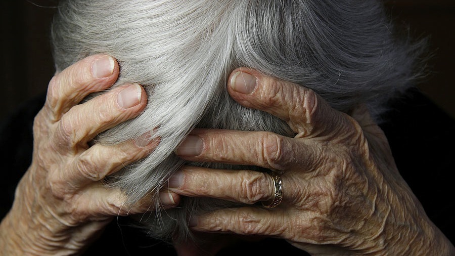  ‣ adn24 bologna | abusa di 4 anziane in casa di cura e filma le violenze, arrestato