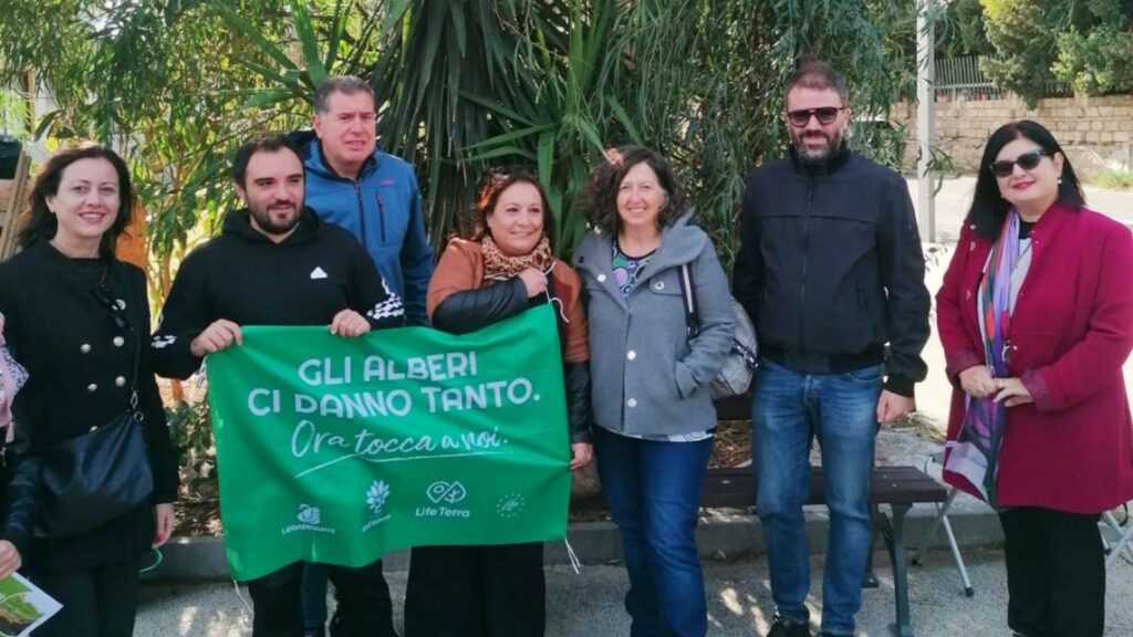 adn24 crotone | legambiente piantumati 30 alberi