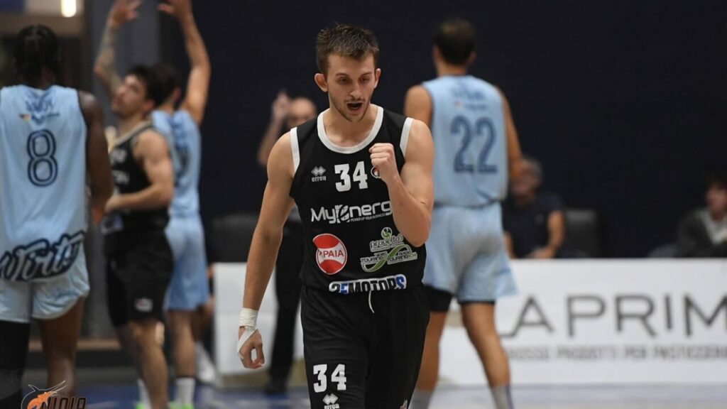 adn24 basket | la viola soffre ma vince derby dello stretto con il messina video