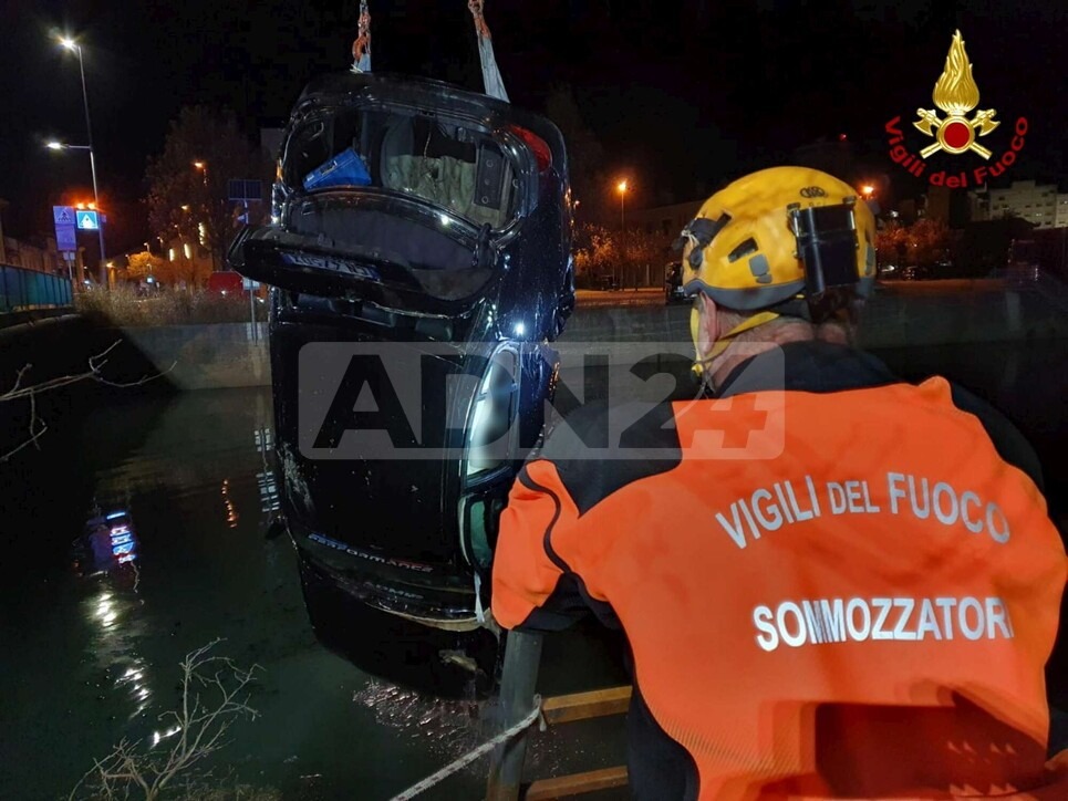 adn24 portogruaro ve | auto sbanda e finisce in un canale morti tre giovani