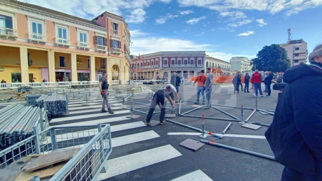 adn24 crotone | capodanno rai occhiuto ha visitato il cantiere dei lavori in corso per allestire la location video