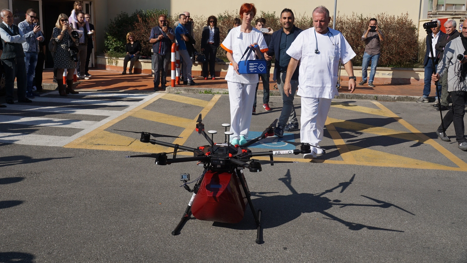 adn24 livorno | primo ospedale a collaudare il trasporto di sangue con drone