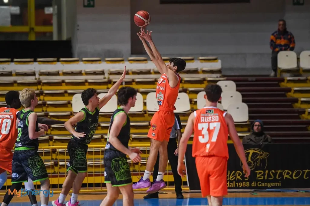 adn24 basket | la viola basket batte la fortitudo 94 73 video