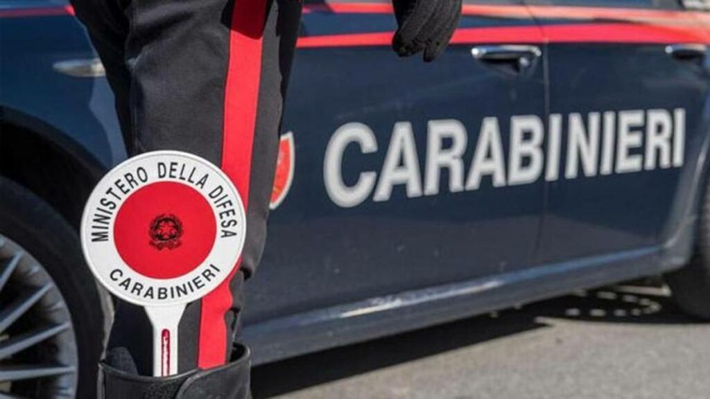 adn24 reggio calabria | scuola padre di uno studente aggredisce linsegnante