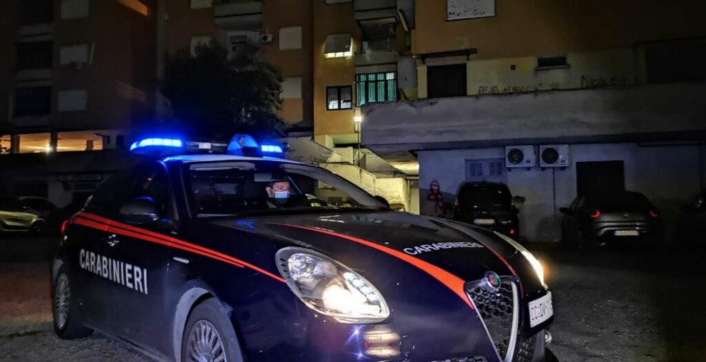 adn24 roma | donna uccisa in casa marito sospettato