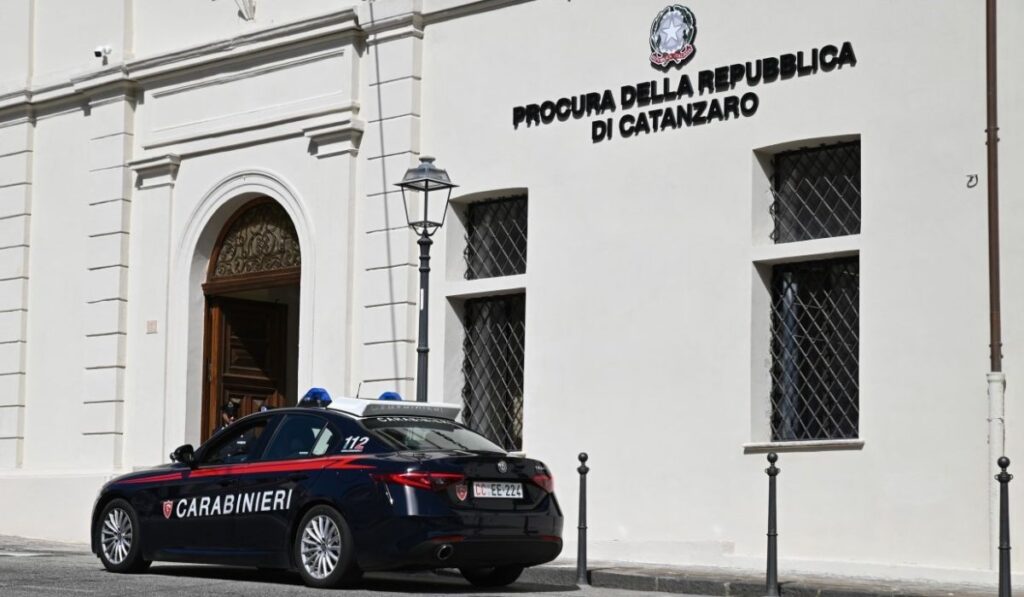 adn24 catanzaro | lascia il carcere alessandro catanzariti coinvolto nel blitz della dda