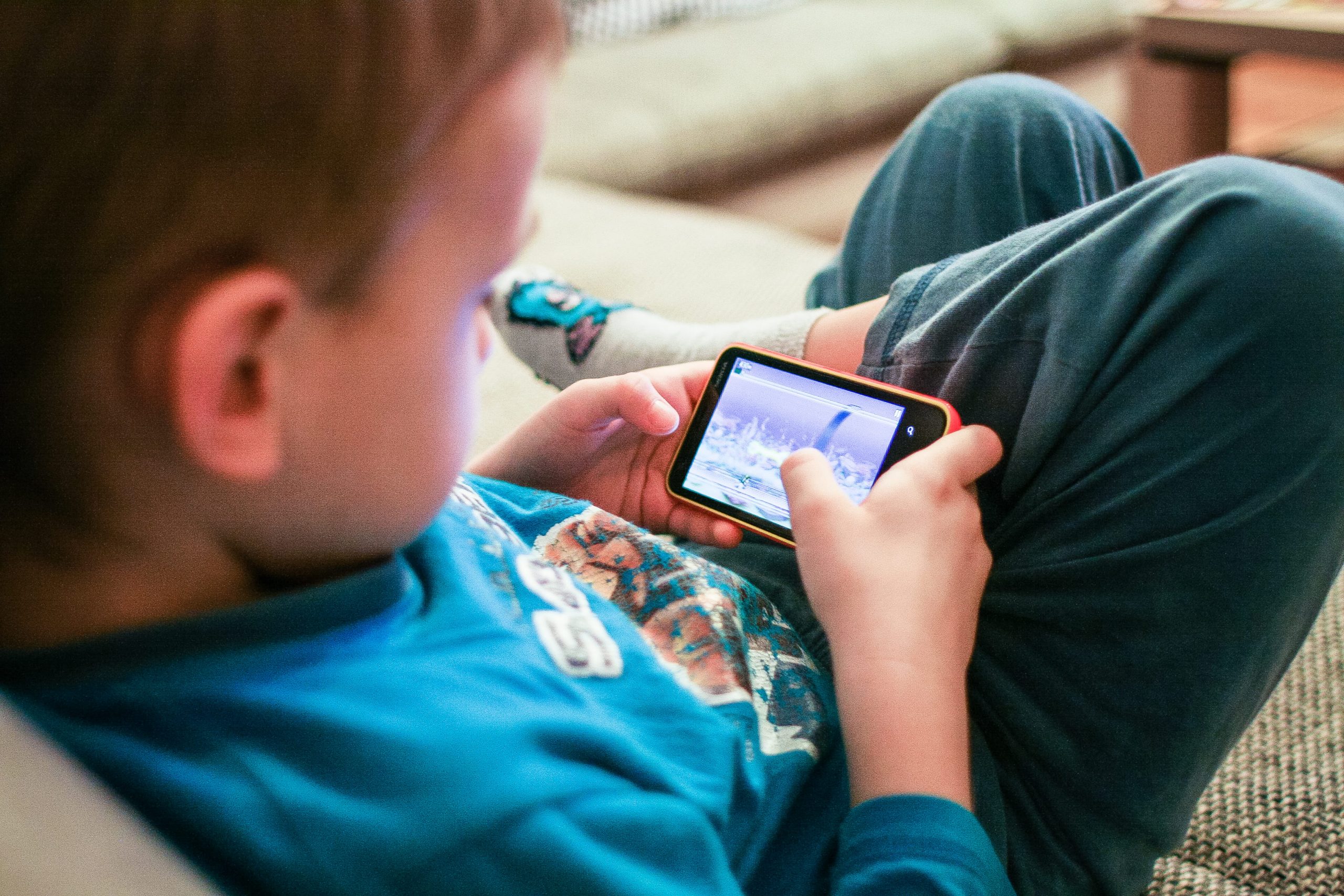 adn24 scienza | una cuffia hi tech può finalmente svelare che cosa passa per la testa dei bambini