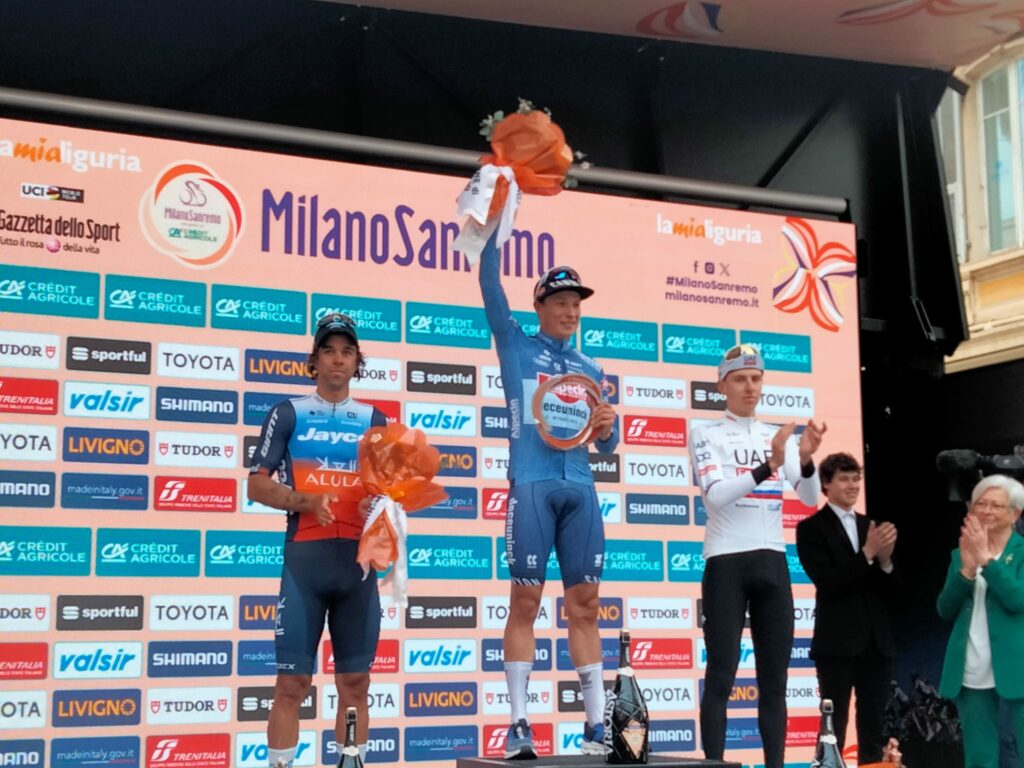 adn24 ciclismo | a jasper philipsen la milano sanremo