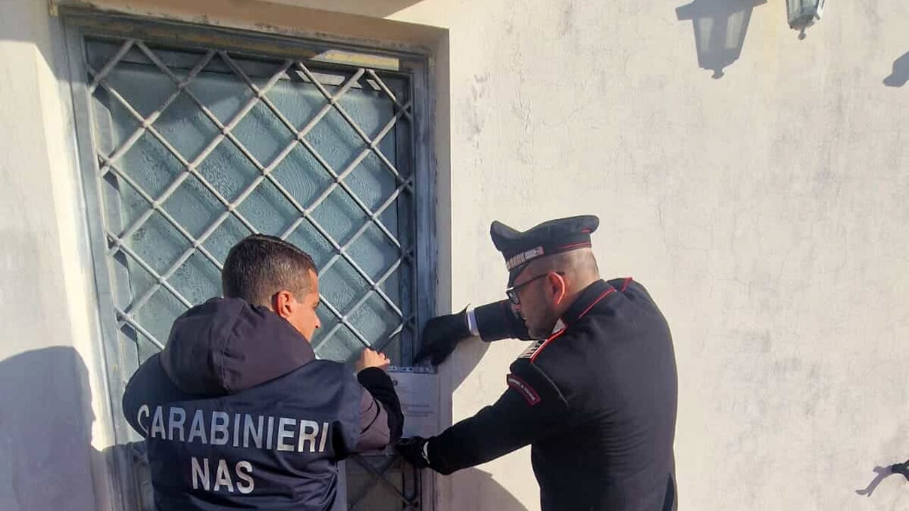 adn24 nettuno | casa di riposo per anziani abusiva alle porte di roma anziani lasciati completamente soli