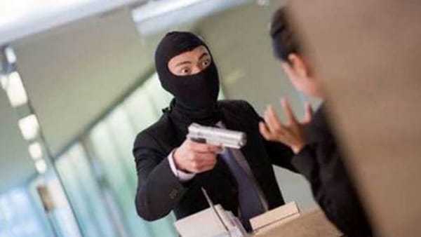  ‣ adn24 castrovillari (cs) | rapina a mano armata in un supermercato:inquirenti al lavoro sulle telecamere della zona