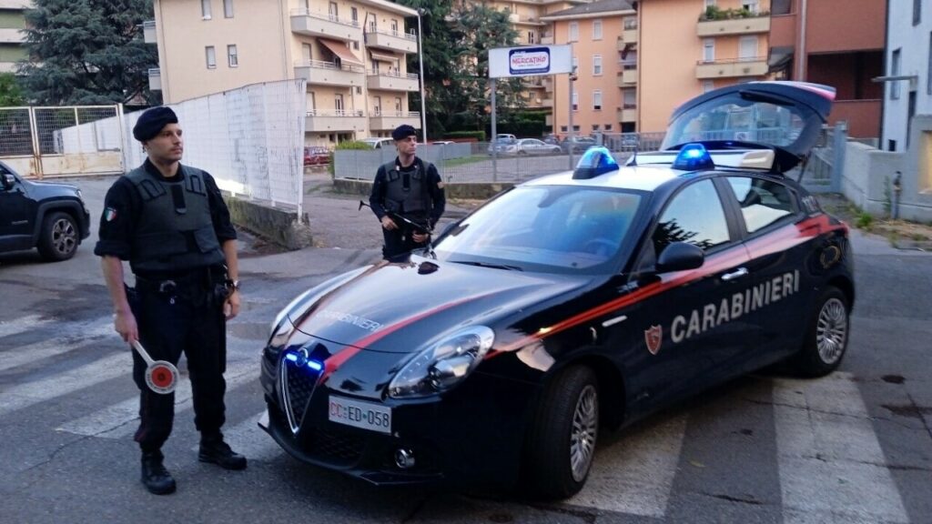 adn24 torre annunziata na | sgominata banda di spacciatori