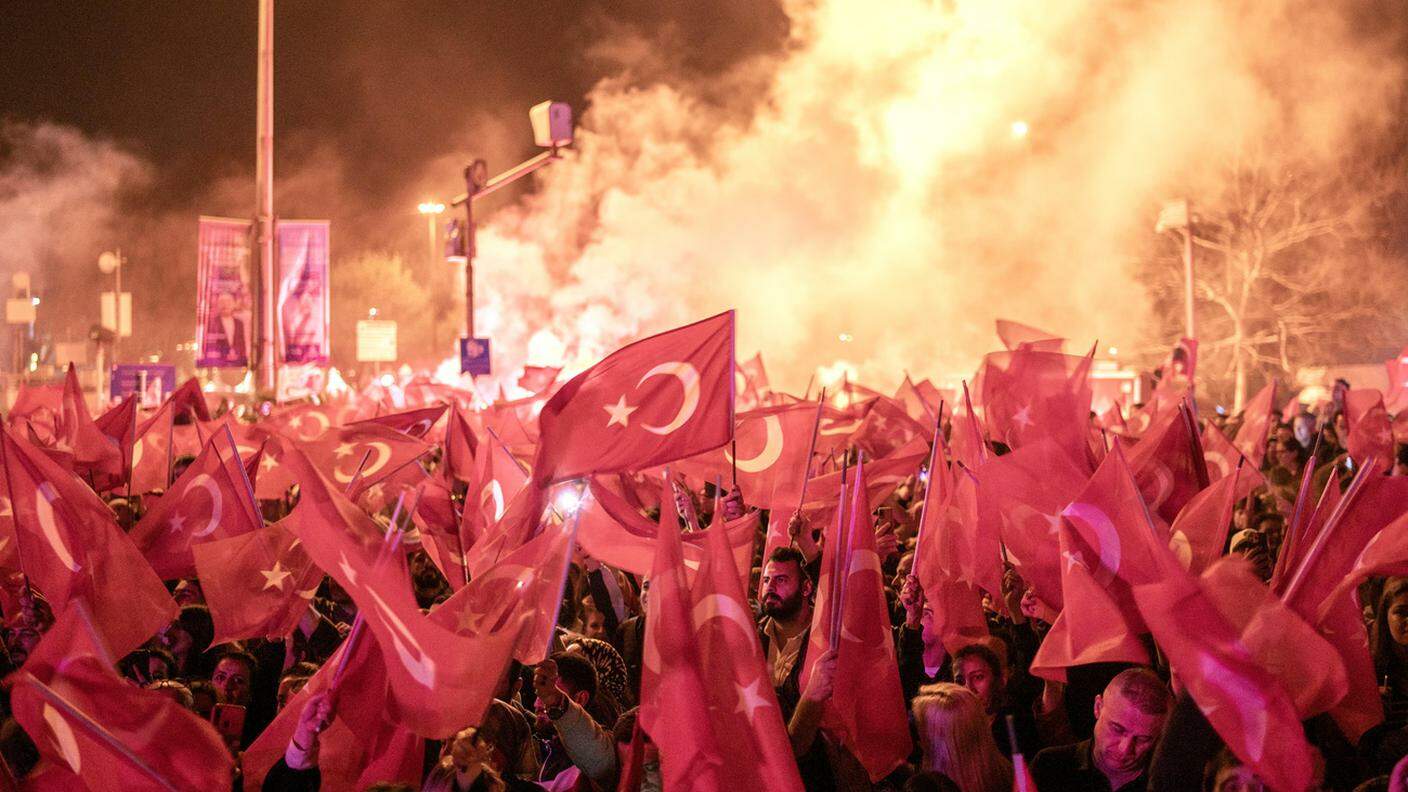  ‣ adn24 elezioni in turchia: erdogan "fatto fuori", vince l'opposizione
