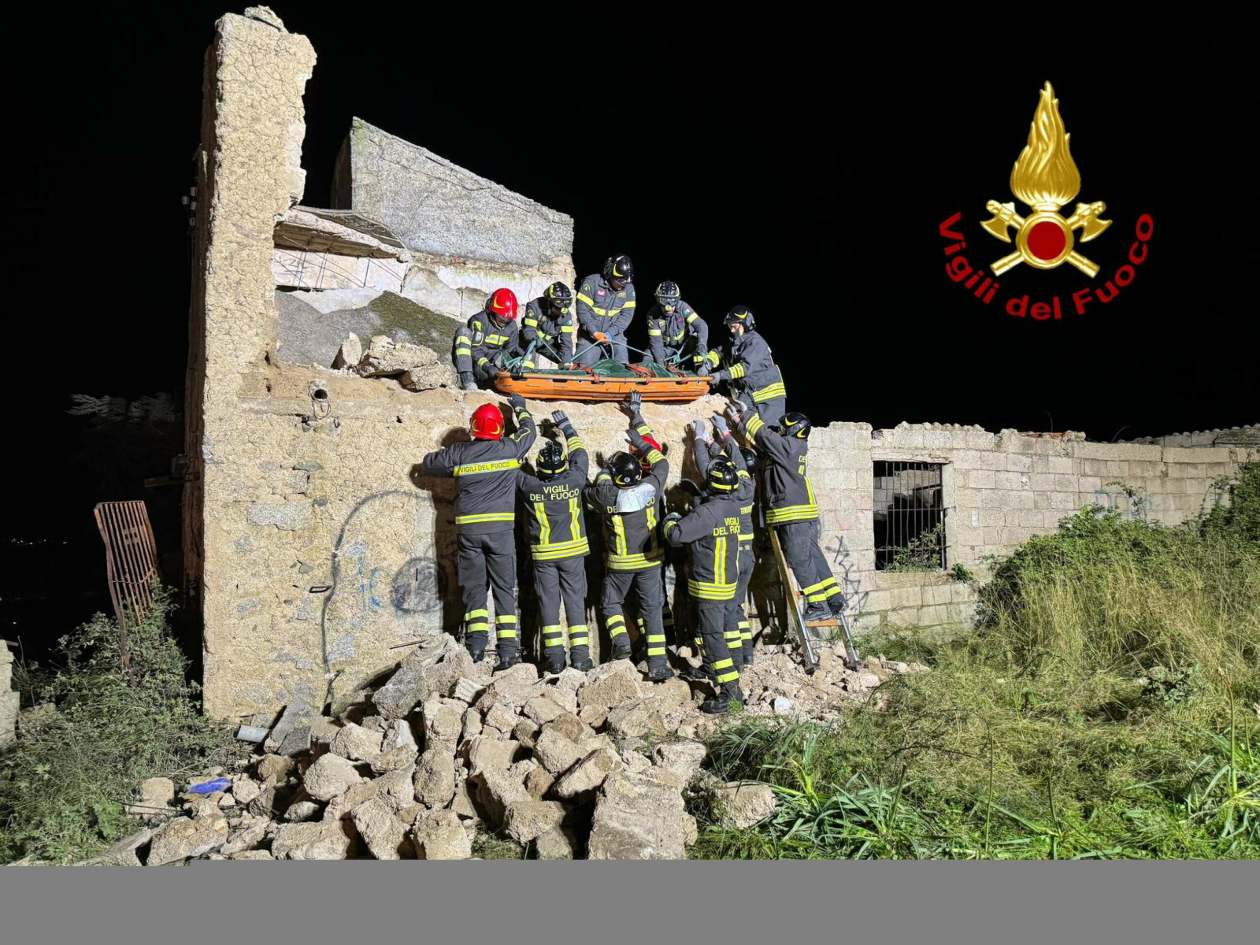  ‣ adn24 nuoro | crolla il tetto di una casa abbandonata, morti 2 bambini che stavano giocando