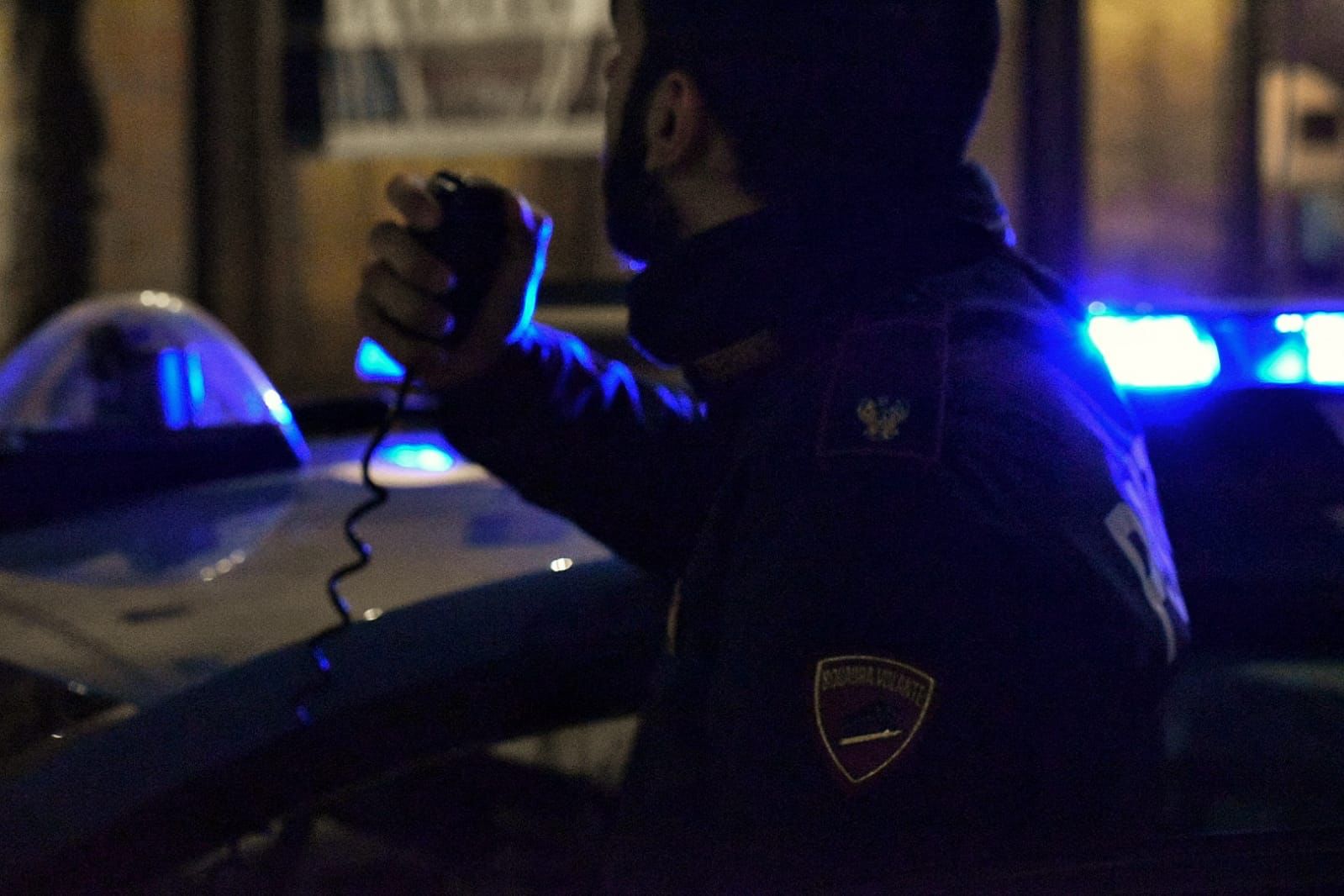 adn24 palermo | violenta rissa notturna un ferito e danni alle auto