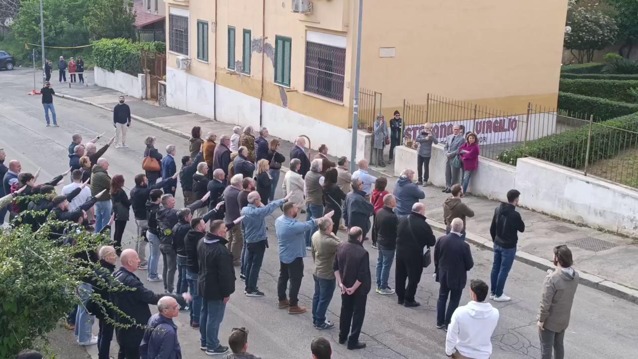 adn24 roma | alla commemorazione dei fratelli mattei 12 denunce per i saluti romani