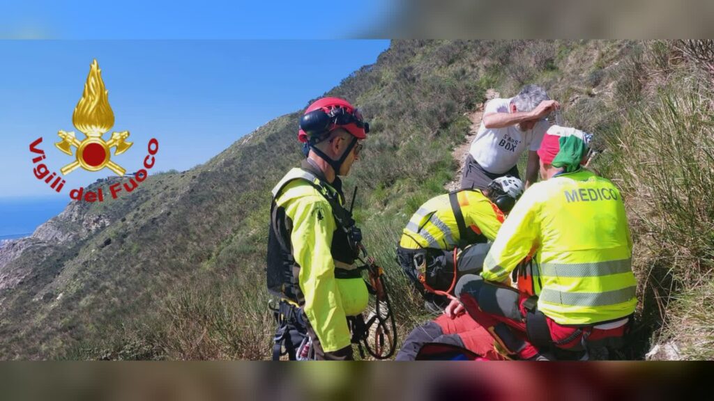 adn24 genova | escursionista colto da malore al forte dei ratti soccorso con lelicottero