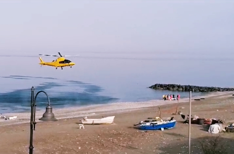 adn24 fuscaldo cs | muore durante una passeggiata in spiaggia ritrovato dal fratello