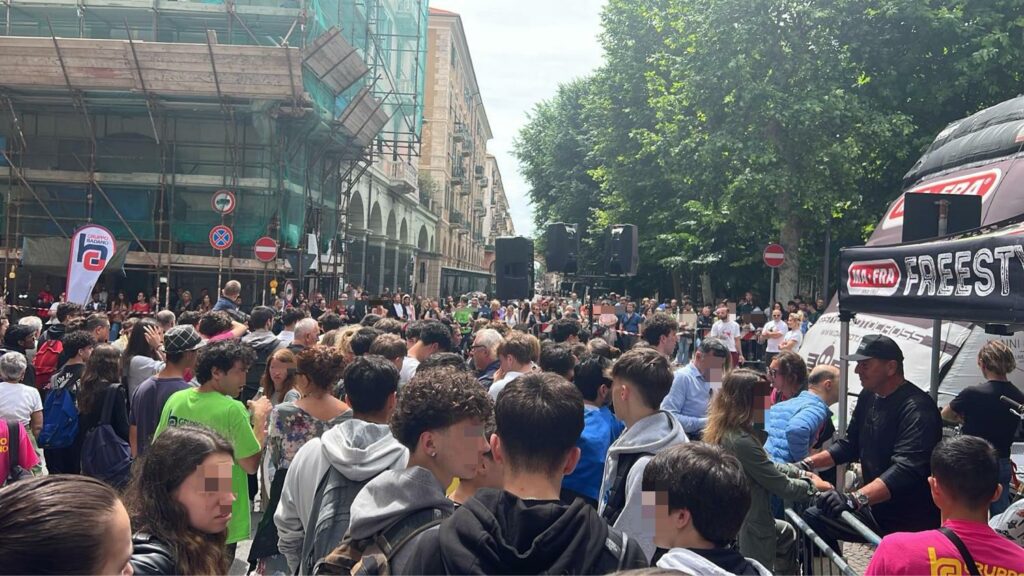 adn24 savona | oltre 100 studenti in festa per liniziativa savona chiama italia