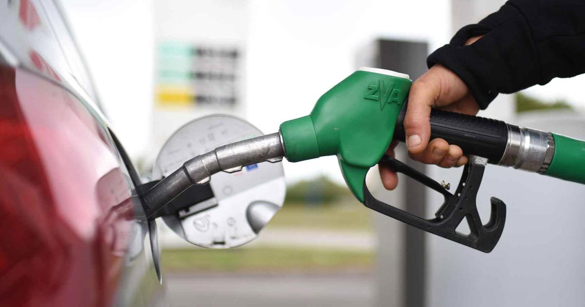  ‣ adn24 prezzi dei carburanti in calo: buone notizie per il mese di giugno