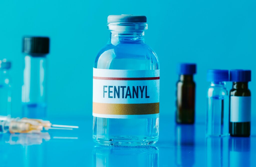 adn24 il fentanyl viene spacciato sul dark web e pagato in criptovaluta