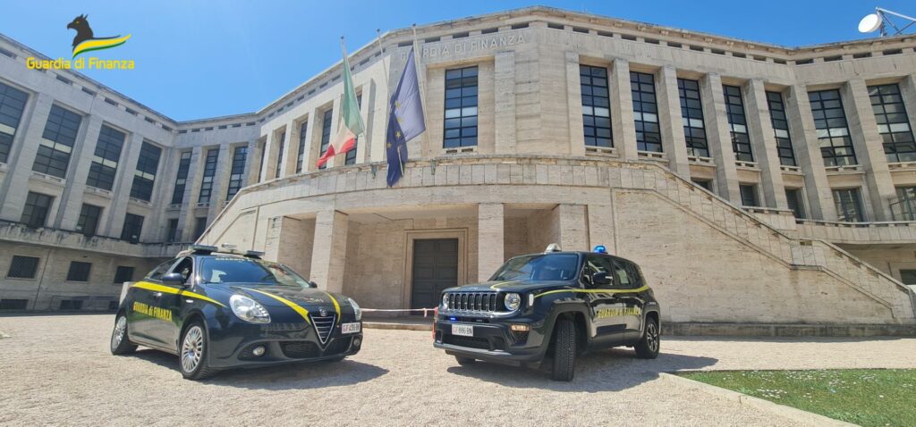 adn24 genova | conferenza presso leberhard theatre orizzonti tecnici e operativi della componente aeronavale di proiezione della guardia di finanza