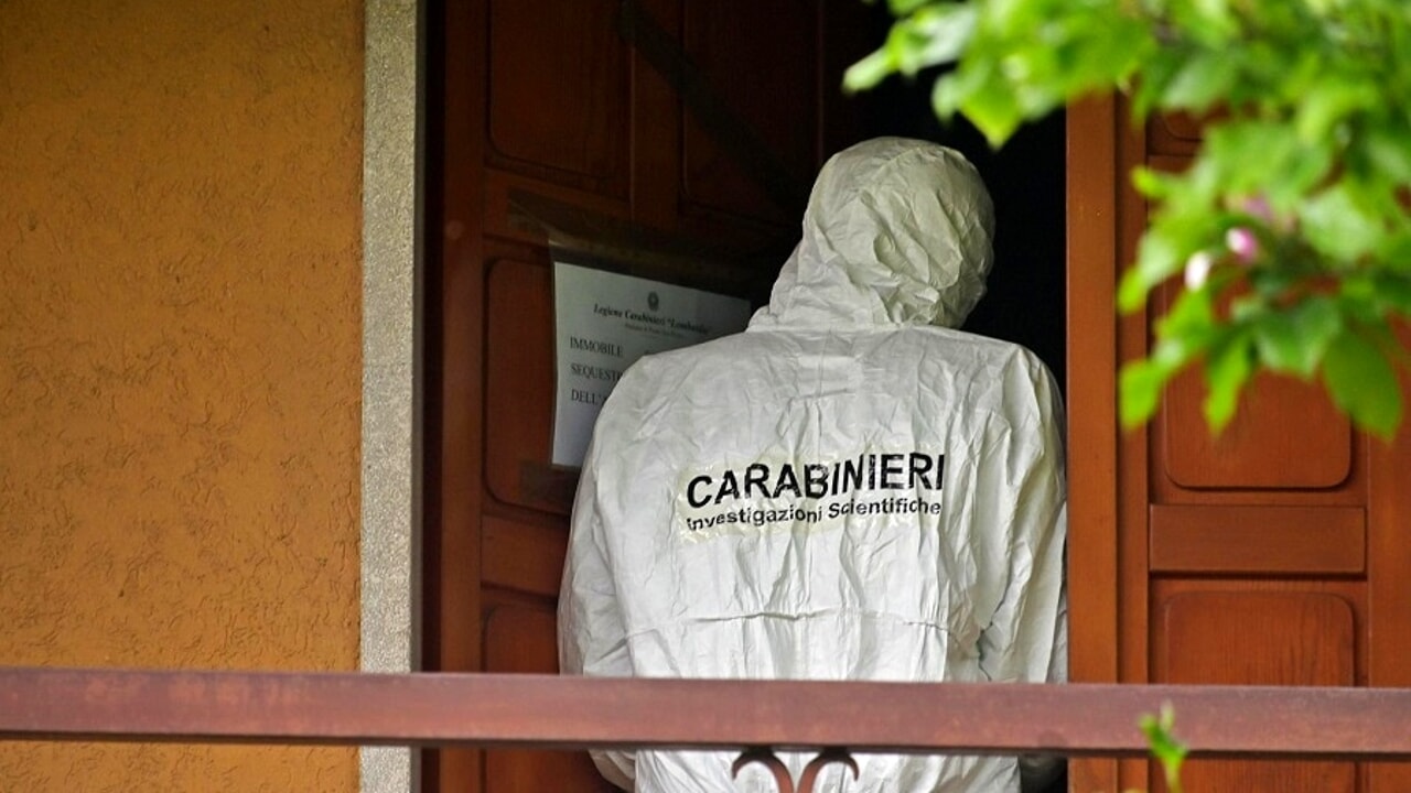 adn24 roma | muore soffocata in casa ipotesi omicidio della figlia