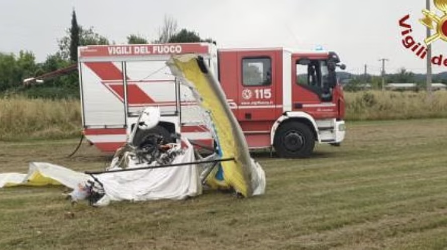  ‣ adn24 pisa | tragedia a san miniato: due morti in incidente di deltaplano