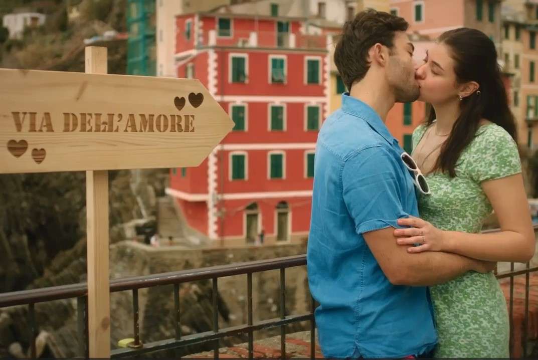  ‣ adn24 genova | ecco la "liguria da baciare", nuova campagna per promuovere la regione