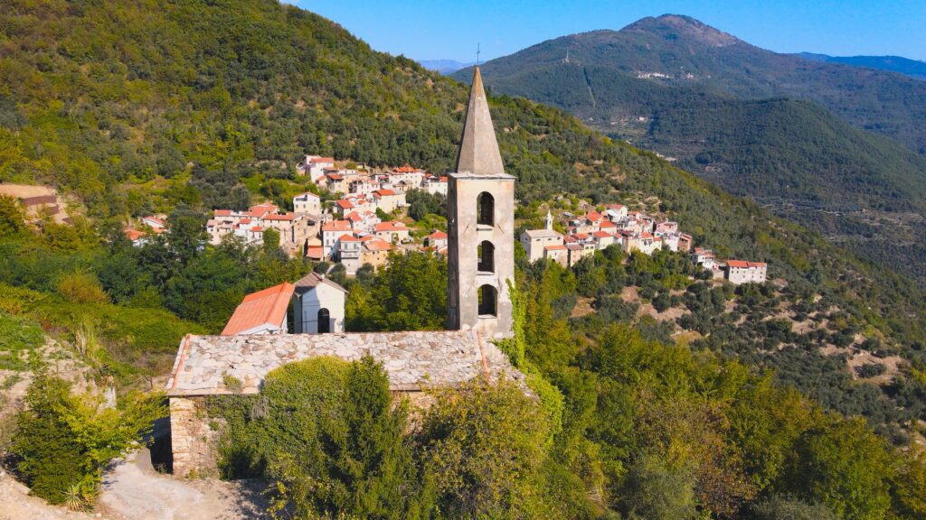 adn24 liguria | sedici milioni di presenze nel 2023 ma ai turisti piace anche lentroterra