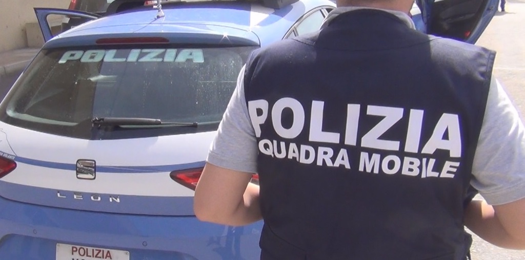 adn24 salerno | violenza sessuale e rapina un arresto