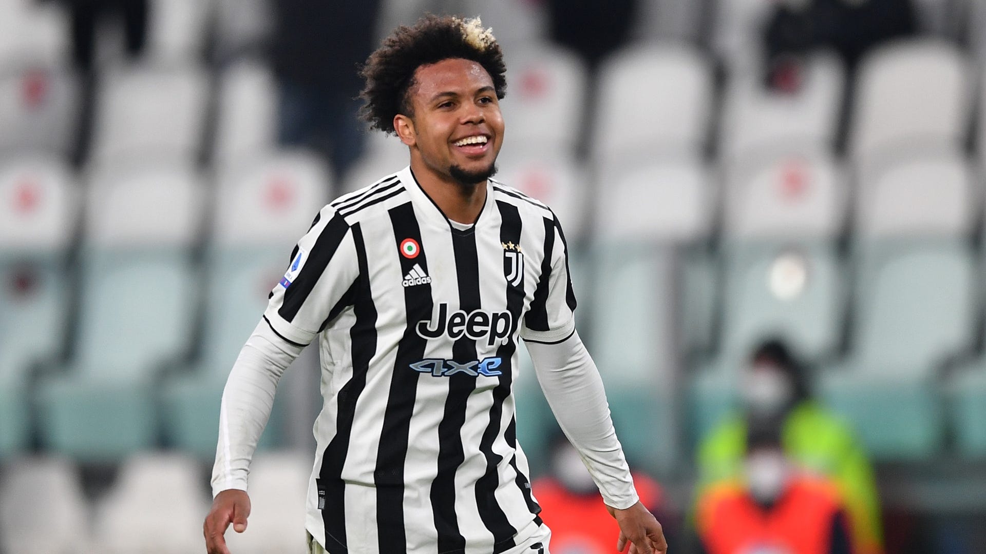 adn24 calciomercato | mckennie frena la juve tensione e minacce per il caso douglas luiz