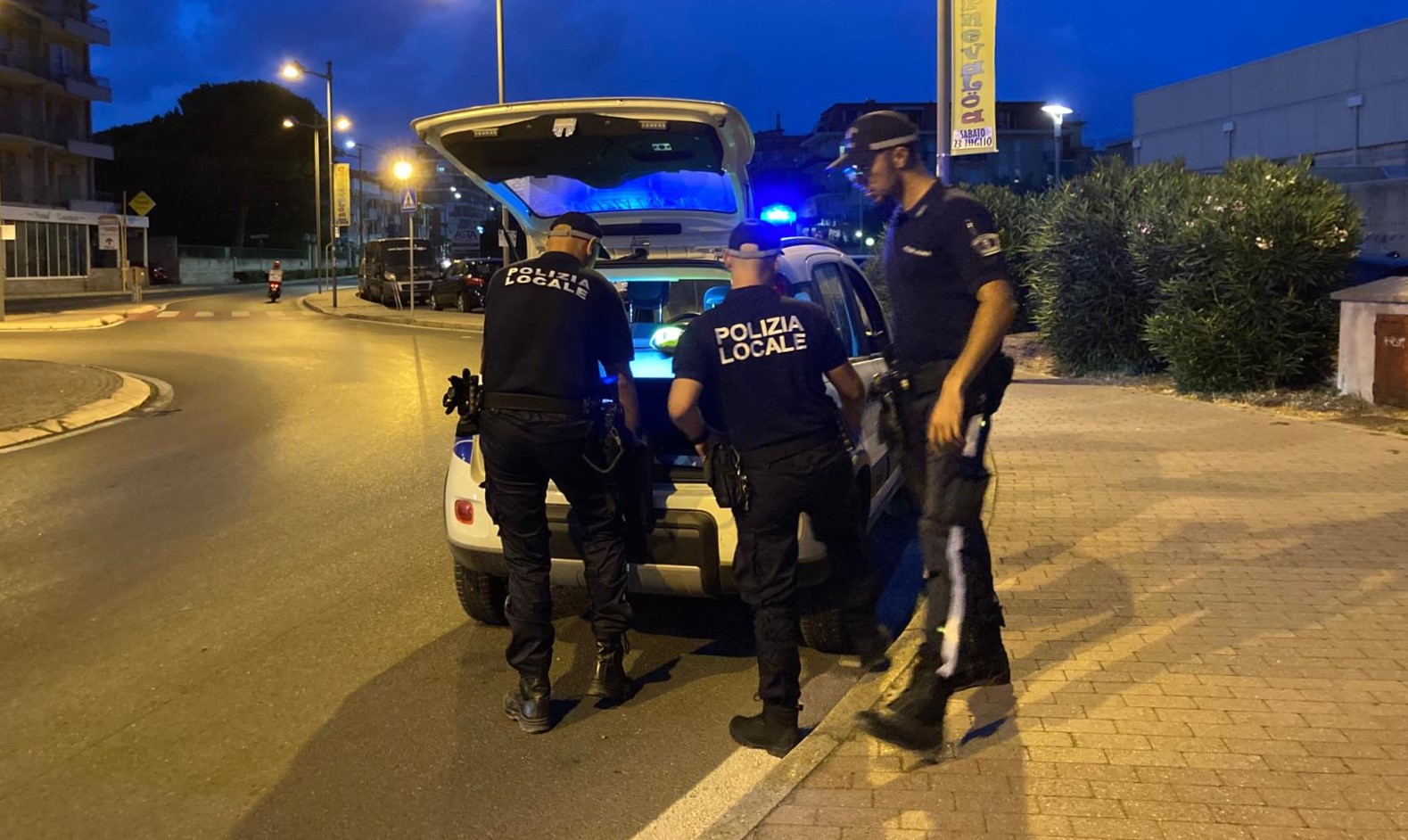 adn24 loano sv | sedici grammi di eroina e due dosi di coca sequestrati tre denunciati dalla polizia locale