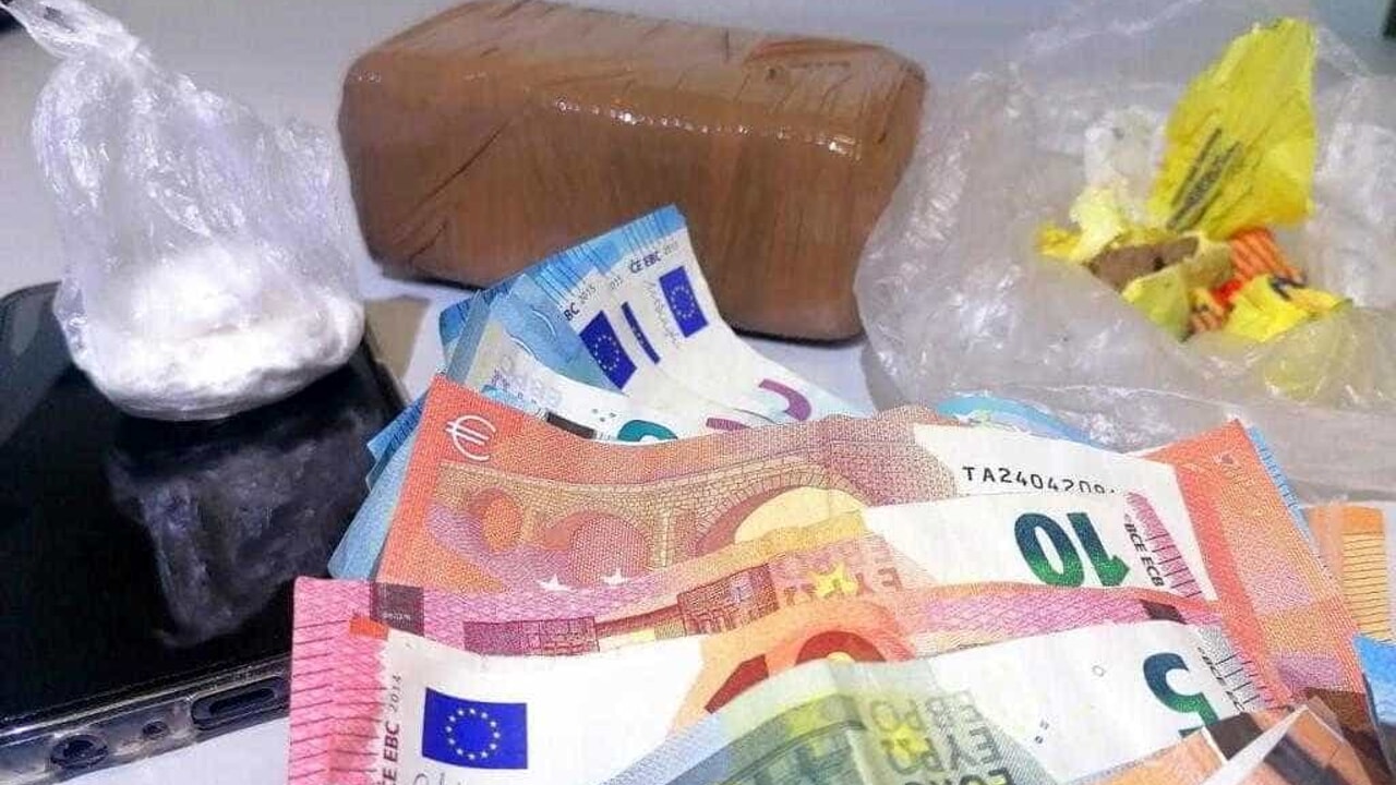 adn24 vasto | arrestato con 449 grammi di eroina in auto