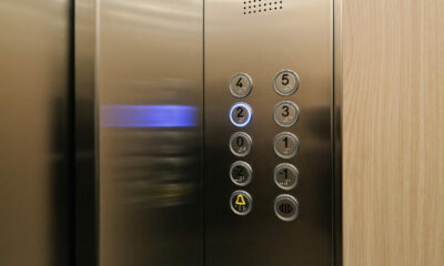  ‣ adn24 gallipoli | ascensore precipita di un piano, paura per 5 giovani in vacanza