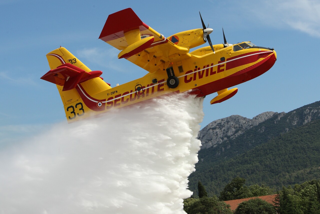 adn24 incendi | roghi nel palermitano a godrano e prizzi canadair in azione