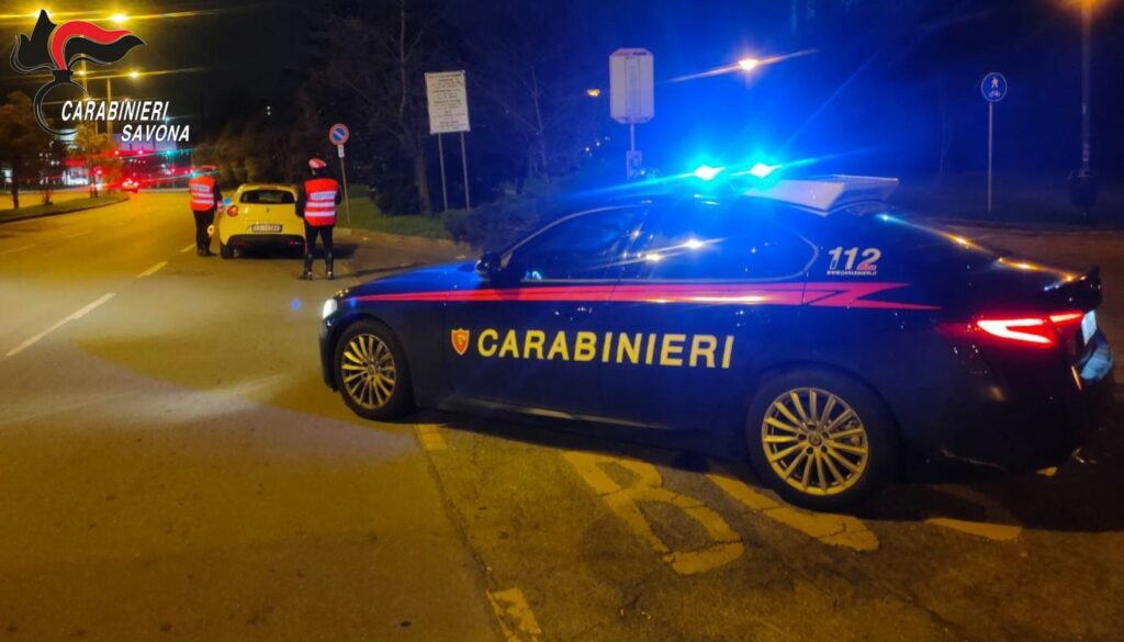 adn24 cairo montenotte sv | si oppone al controllo con letilometro aggredisce i carabinieri e fugge arrestato