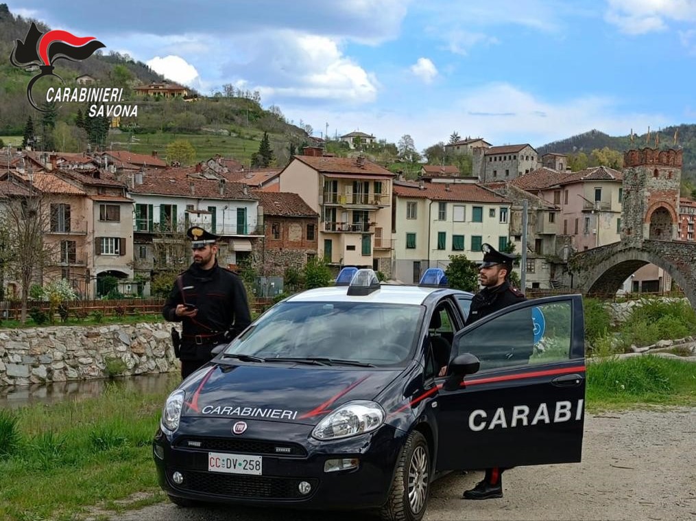 adn24 millesimo sv | tenta un furto e una rapina ai danni di unanziana arrestato un giovane