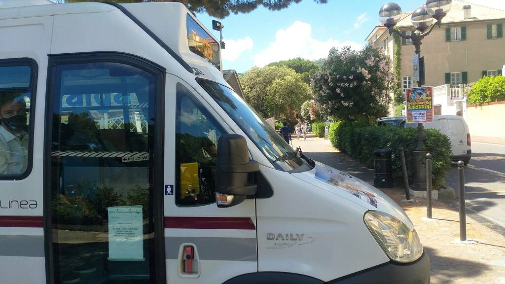 adn24 laigueglia sv | un bus navetta gratuito per le spiagge