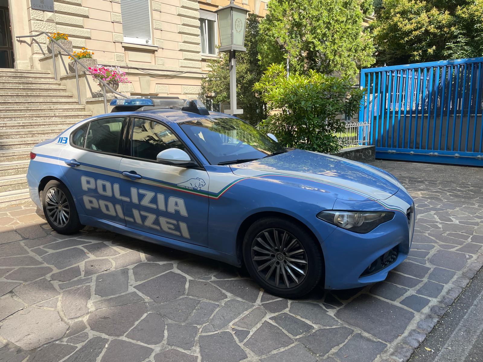 adn24 bolzano | brutale aggressione a un anziano nel quartiere don bosco arrestato laggressore