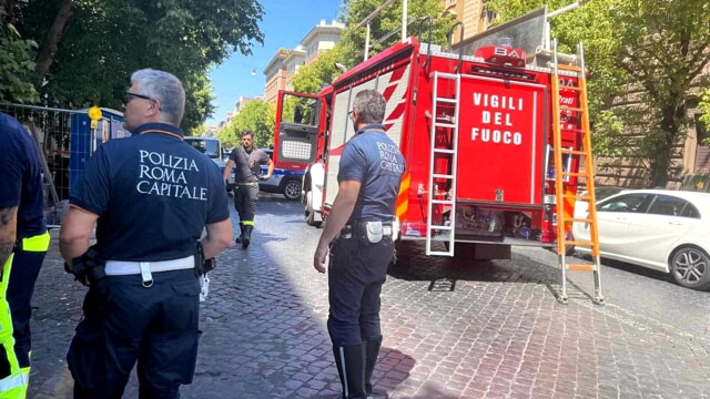 adn24 roma | incendio in un ristorante a prati un lavoratore intossicato