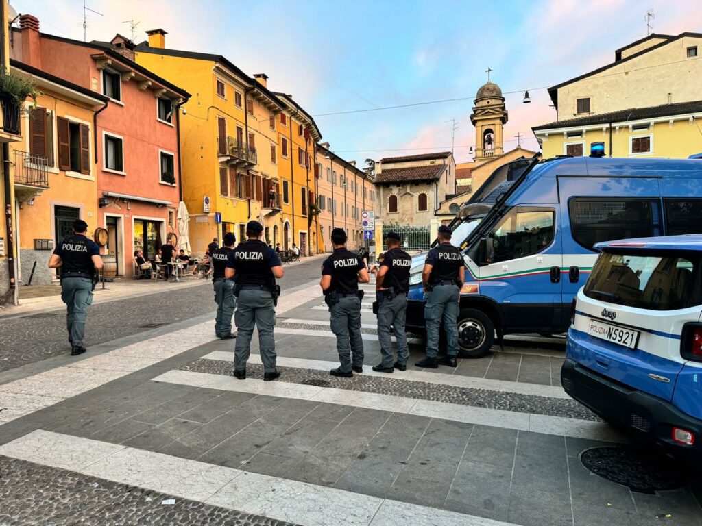 adn24 verona | criminalità e degrado a veronetta ieri sera operazione alto impatto disposta dal questore